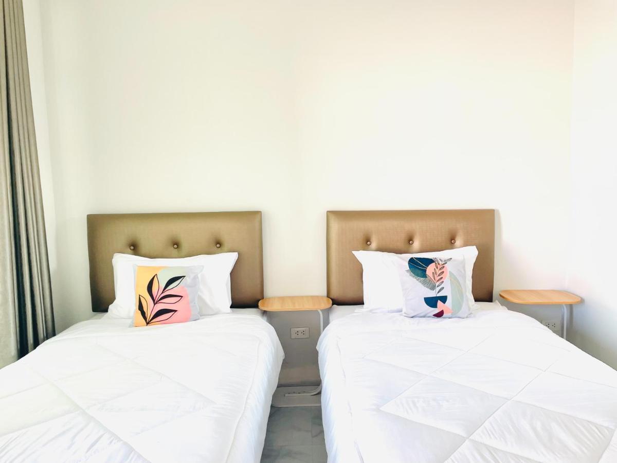 Sky View Home And Hostel Chiangmai เชียงใหม่ ภายนอก รูปภาพ