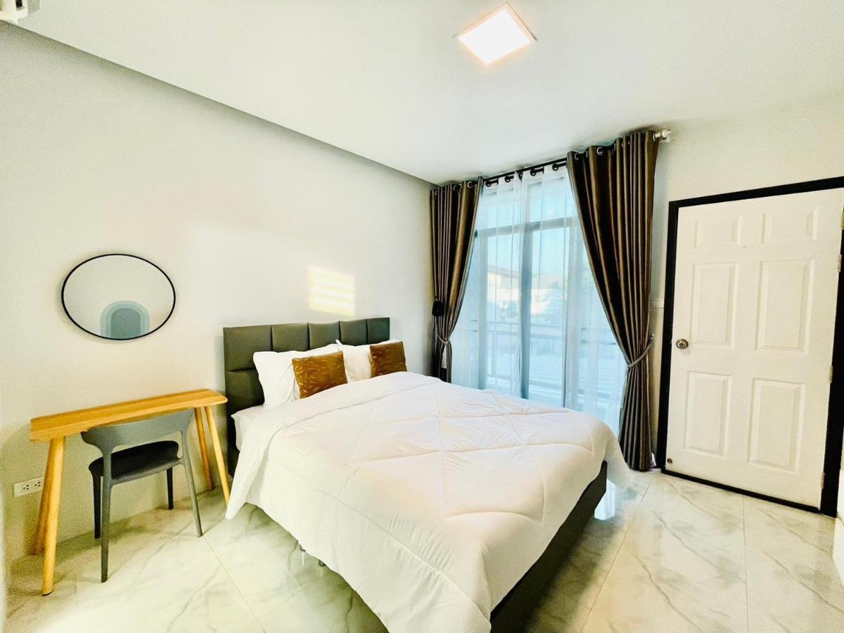 Sky View Home And Hostel Chiangmai เชียงใหม่ ภายนอก รูปภาพ
