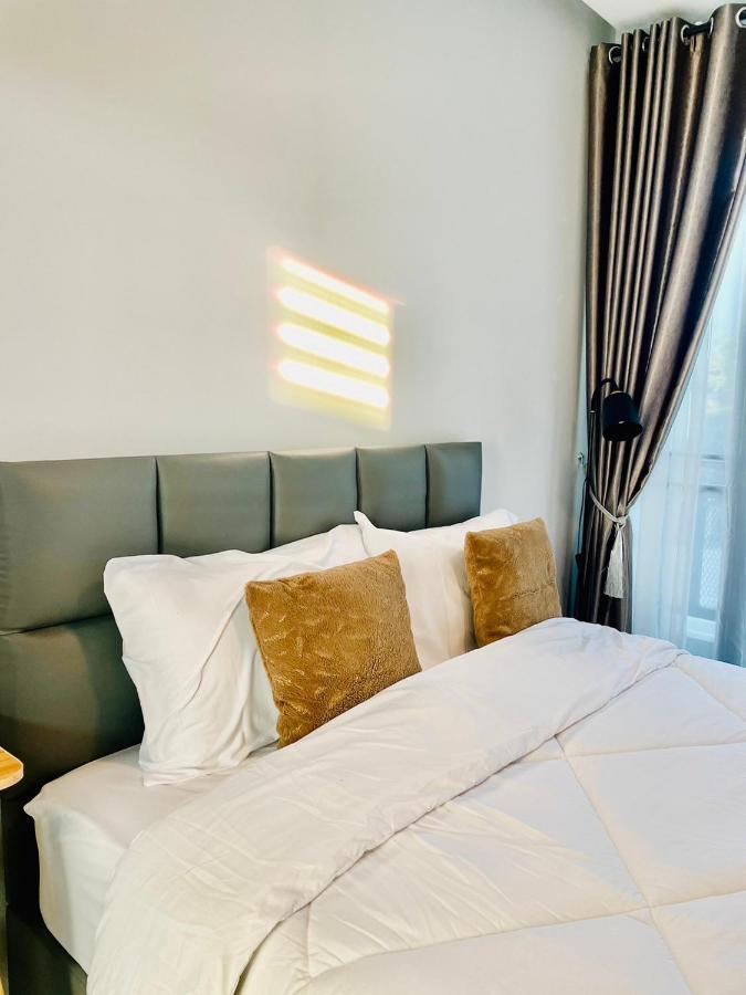 Sky View Home And Hostel Chiangmai เชียงใหม่ ภายนอก รูปภาพ