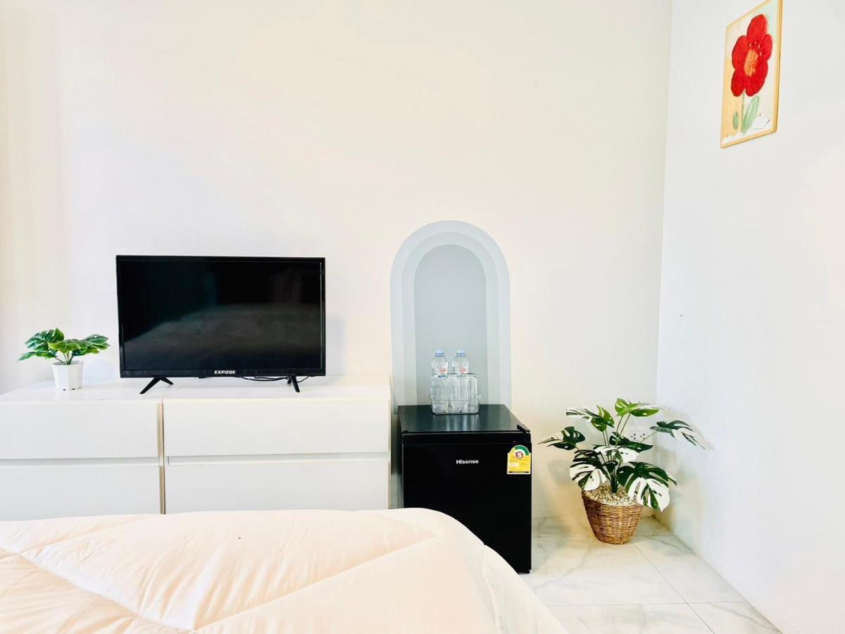 Sky View Home And Hostel Chiangmai เชียงใหม่ ภายนอก รูปภาพ