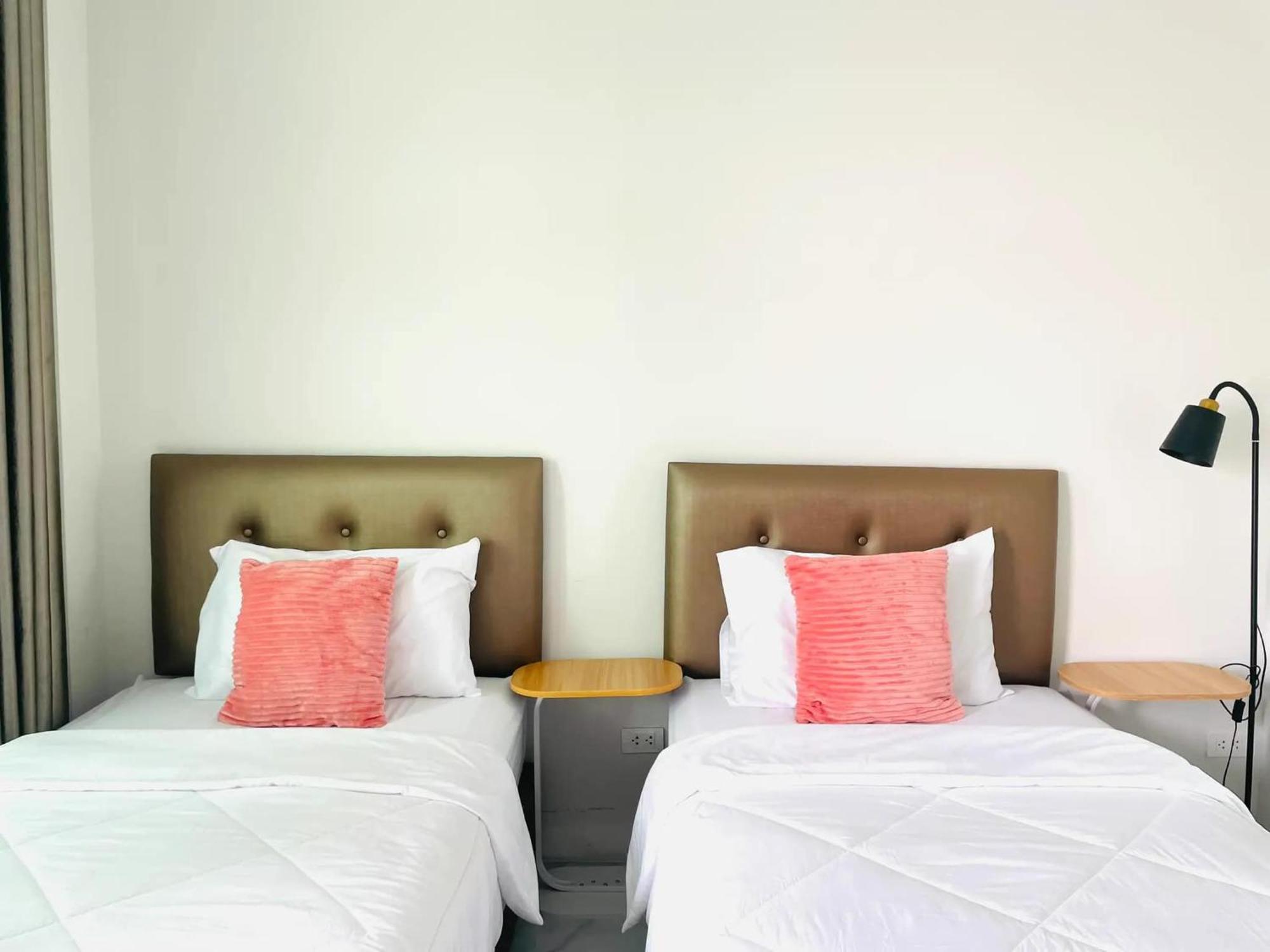 Sky View Home And Hostel Chiangmai เชียงใหม่ ภายนอก รูปภาพ
