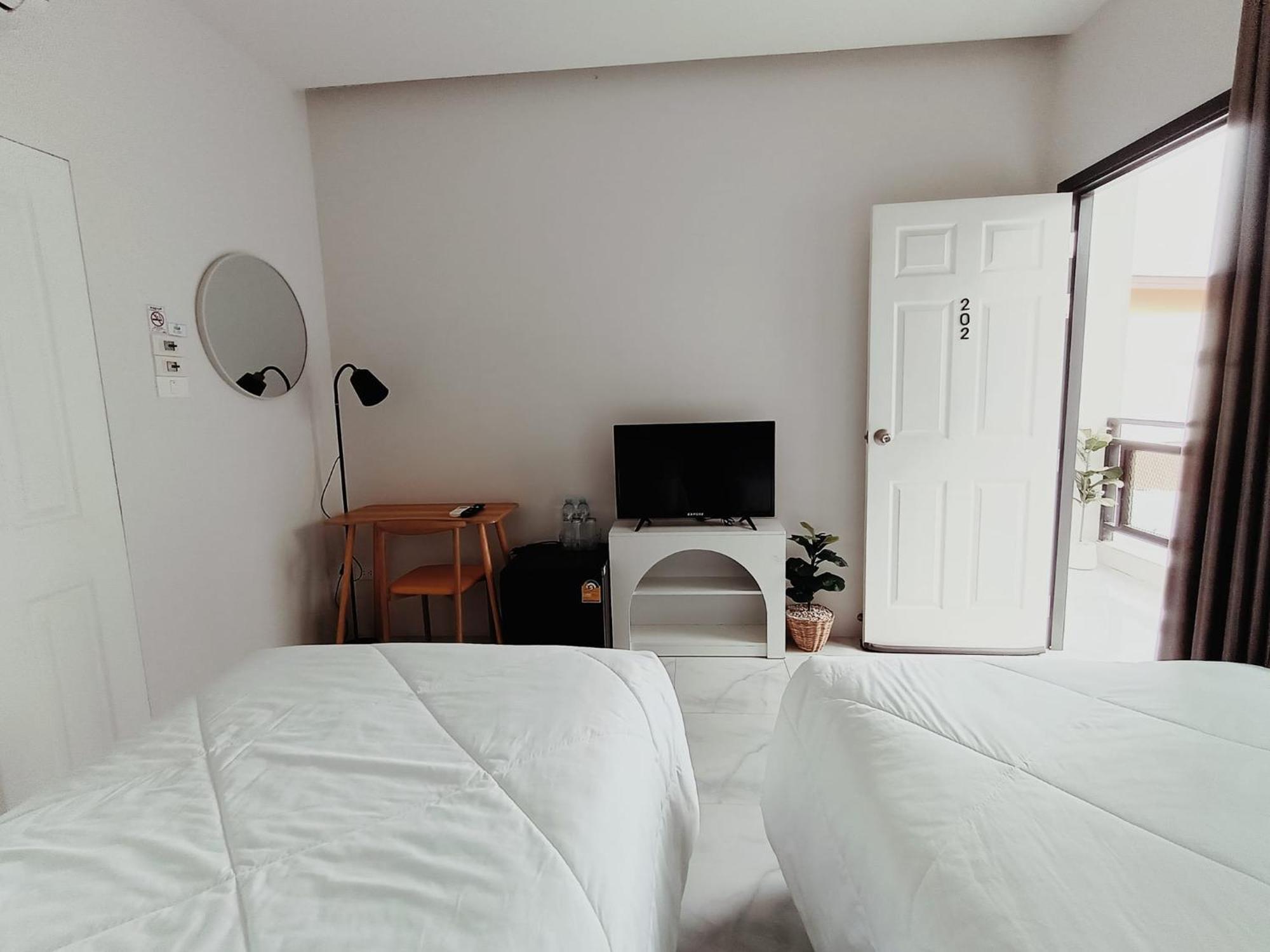 Sky View Home And Hostel Chiangmai เชียงใหม่ ภายนอก รูปภาพ