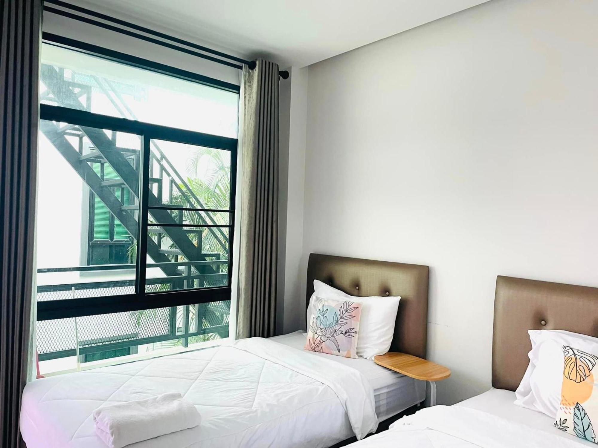 Sky View Home And Hostel Chiangmai เชียงใหม่ ภายนอก รูปภาพ