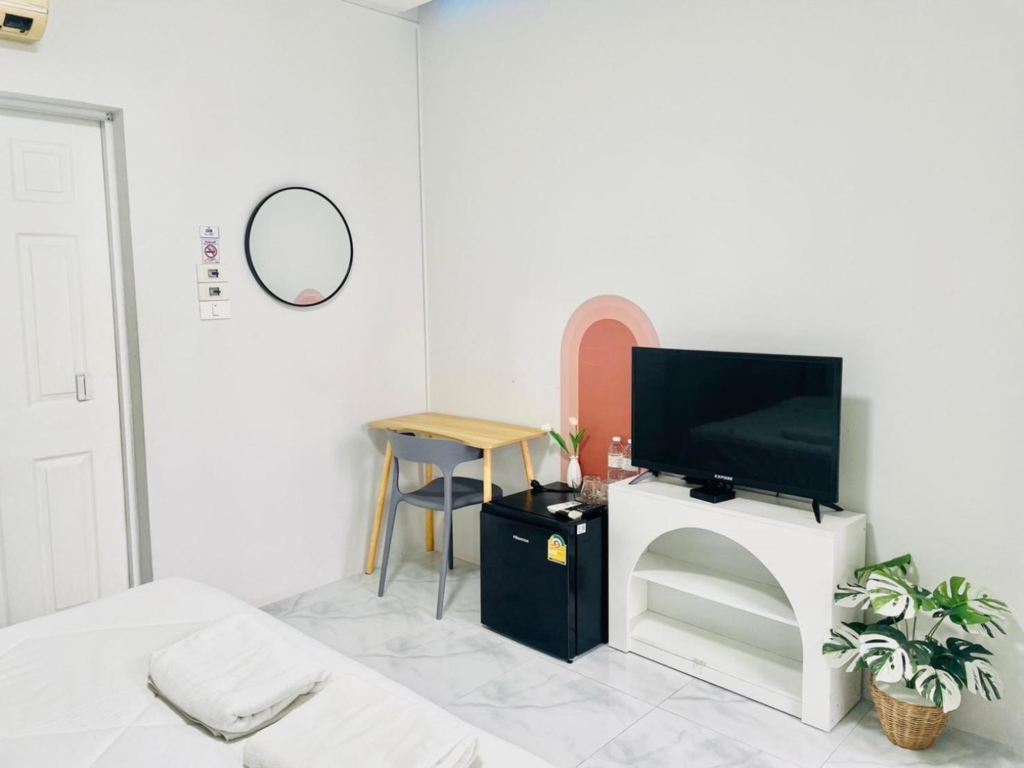 Sky View Home And Hostel Chiangmai เชียงใหม่ ภายนอก รูปภาพ
